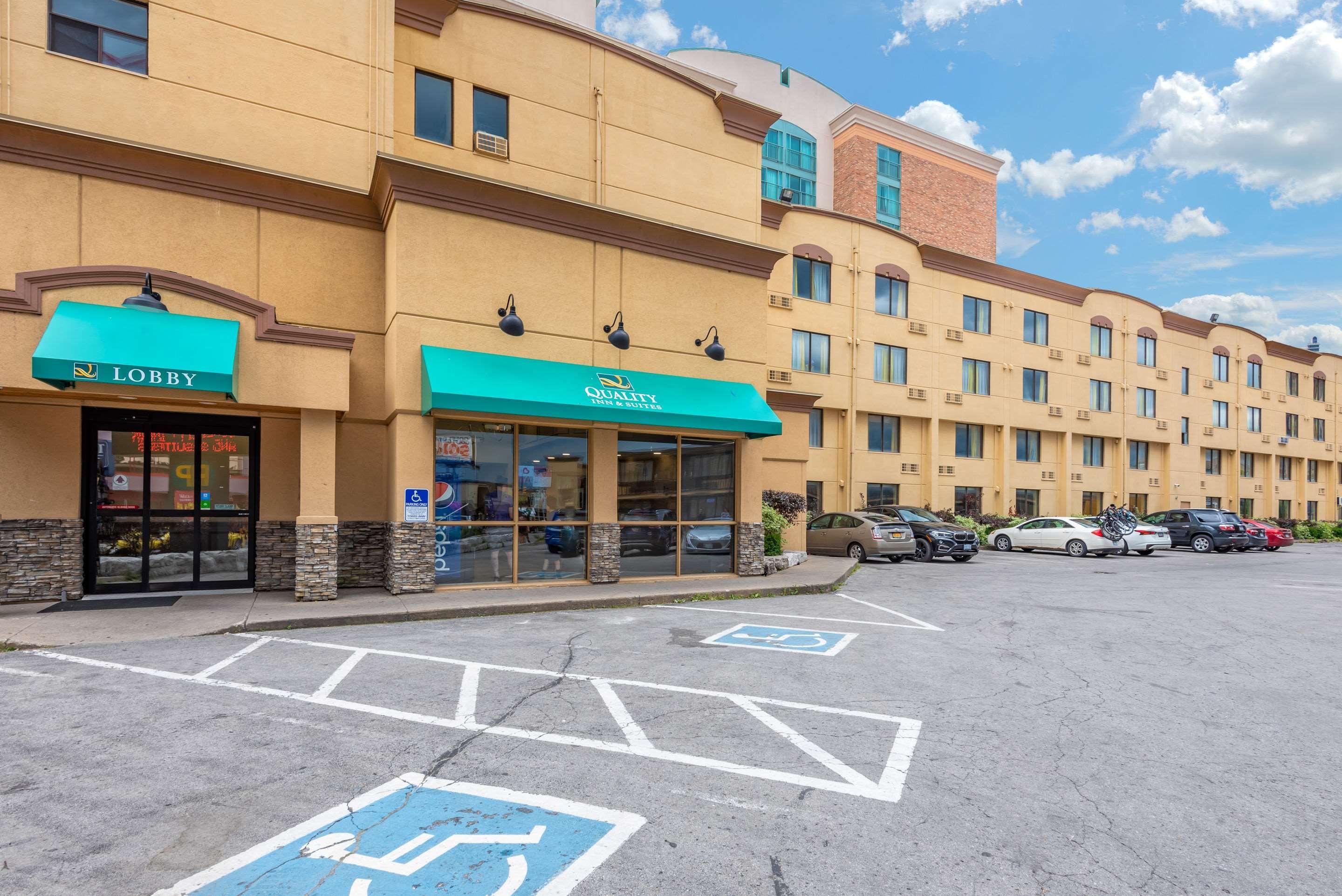 Quality Inn & Suites Niagara-Fälle Exterior foto