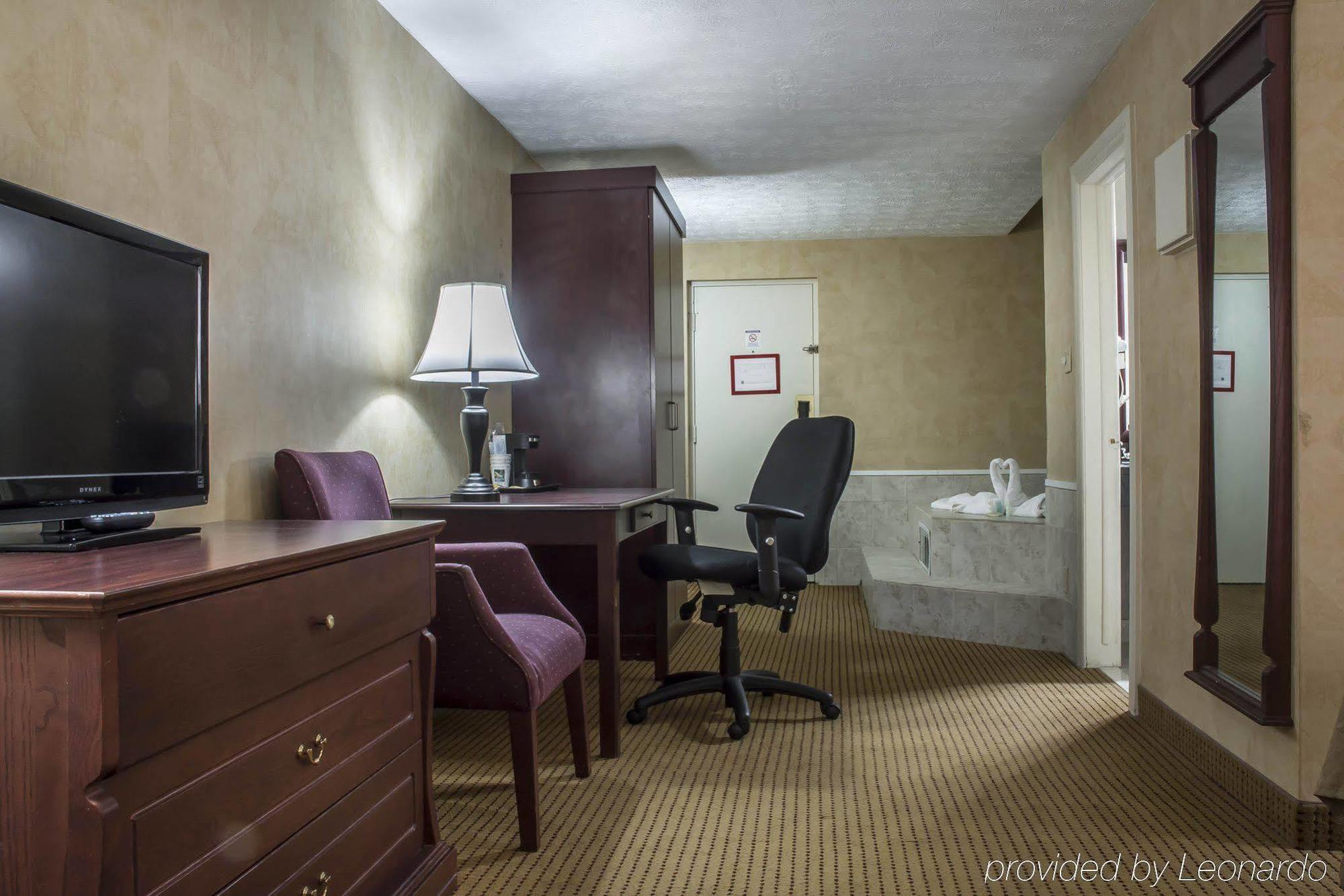 Quality Inn & Suites Niagara-Fälle Exterior foto